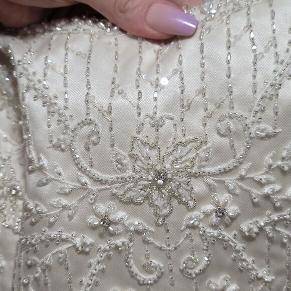 NWT BRIDAL Gown   - Picture 7 of 9